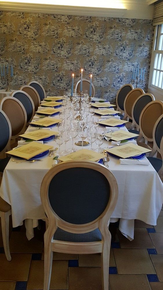 Logis - Hotel & Restaurant Le Gonfalon Germigny-l'Eveque Exterior photo